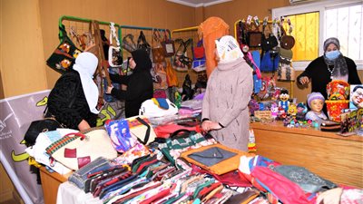 محافظ الغربية يفتتح معرض هديتي ضمن المبادرة الرئاسية حياة كريمة (صور)