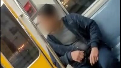 جهات التحقيق تأمر بسرعة التحريات حول واقعة التحرش بفتاة داخل عربات المترو 