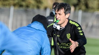 مدرب ويسكا: الحصول على نقاط في الكامب نو ليس مستحيلًا