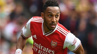 أوباميانج بطل صفقة نارية محتملة بين أرسنال وبرشلونة 