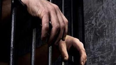 حبس محامٍ وشقيقه لقتلهما أمين شرطة بمطواه قرن غزال إثر مشاجرة في سوهاج