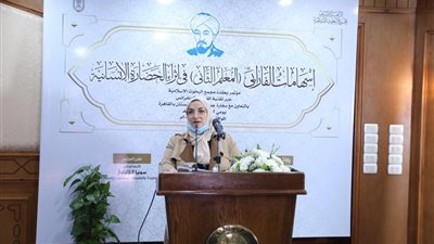 إلهام شاهين: الفارابي احترم عقل المرأة 