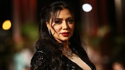 رانيا يوسف مع 