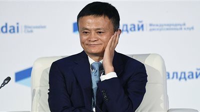 الصين تلاحق 