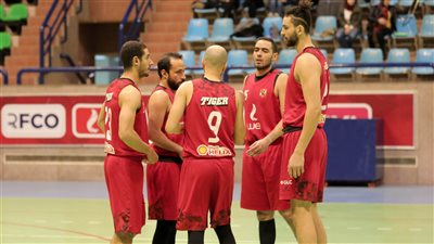 رجال سلة الأهلي يتوج ببطولة منطقة القاهرة