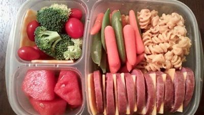 مع عودة الدراسة.. أفكار تجهيز اللانش بوكس لأطفالك