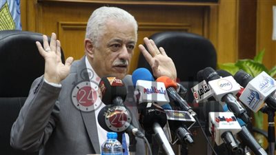 وزير التعليم: 