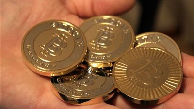 على رأسها البيتكوين.. انهيار قيمة العملات المشفرة بالأسواق العالمية | بث مباشر 