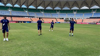 بيراميدز يتفقد أرضية ملعب مباراة نامونجو التنزاني (صور)