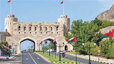 للحد من تفشي كورونا.. سلطنة عمان تحظر الرحلات الجوية المباشرة المقبلة من بريطانيا