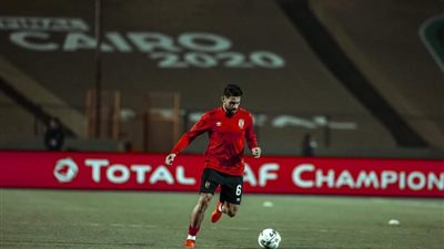 طبيب الأهلي: ياسر إبراهيم يشارك في جزء من المران الجماعي غدًا