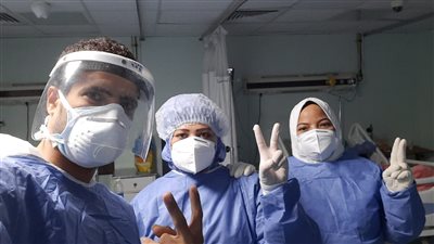 خروج وتعافى 10 مصابين بفيروس كورونا بمستشفى النيل للتأمين الصحي في شبرا