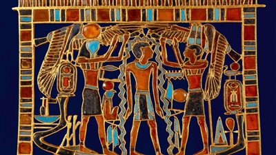 مصدر يوضح حقيقة نقل قلادة إياح حتب من المتحف المصري بالتحرير (خاص) 