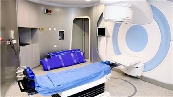 أجهزة العلاج الإشعاعي