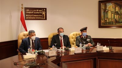 وزير الاتصالات: إنشاء مسار لكابلات الألياف الضوئية لخدمات الإنترنت بين البحر الأحمر والمتوسط