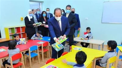 توجيه رئاسى بصرف 1000 جنيه شهرياً للأسر المتبنية لأطفال أيتام أو بلا مأوي 