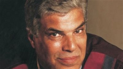 إبراهيم عبد المجيد ناعيًا شاكر عبد الحميد: 