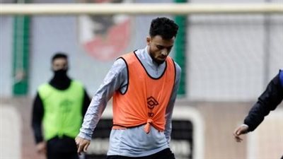 الأهلي يتفق مع صلاح محسن علي تجديد عقده 3 سنوات 