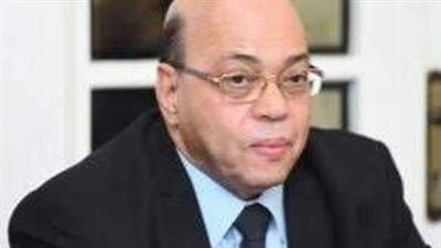 وزير الإعلام ينعى الدكتور شاكر عبد الحميد وزير الثقافة الأسبق