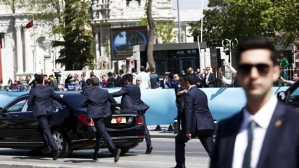 انتحار الحارس الشخصي