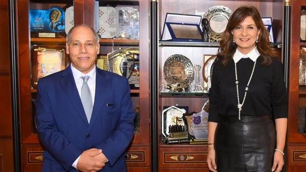 جانب من استقبال وزيرة