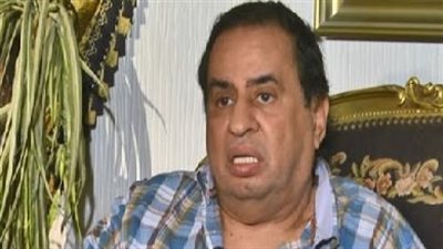 انتهاء صلاة الجنازة على جثمان المخرج رائد لبيب