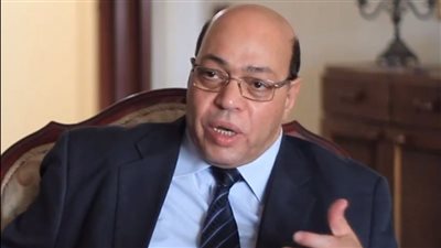 عطر الأحباب يحتفي بذكرى الكاتب الراحل شاكر عبد الحميد بثقافة أسيوط