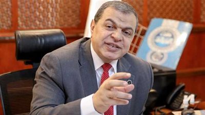 القوى العاملة: توفير 20 فرصة عمل للمصريين راغبي نقل الكفالة بالسعودية