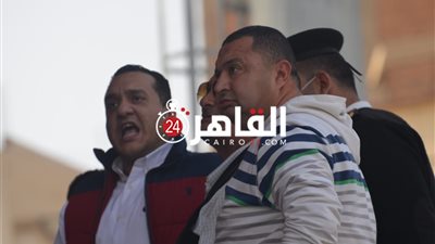 اشتباكات بين جمهور سرس الليان وعضو مجلس إدارة نادي طنطا (فيديو)