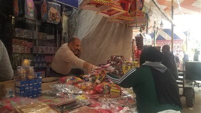 شارع مكة.. أقدم شوارع الإسماعيلية يتزين بالفوانيس لاستقبال شهر رمضان الكريم (صور وفيديو)