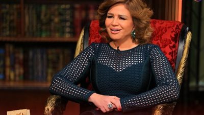 إلهام شاهين للفتيات: 