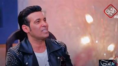 سعد الصغير يؤذن بصحبة فرقته الموسيقية (فيديو)