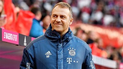 فليك يصل إلى برشلونة تمهيدًا لتدريب الفريق خلفًا لتشافي