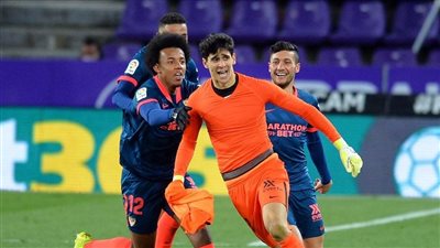 ياسين بونو يحقق رقمًا قياسيًا جديدًا بالدوري الإسباني