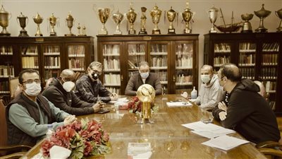 هل يدعم الأهلي مركز حراسة المرمى؟ 