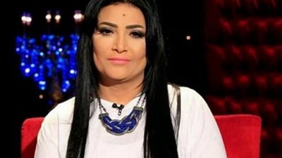 بدرية طلبة: 