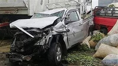 إصابة 8 أشخاص في حادثة تصادم سيارة ملاكي بأخرى نقل بطريق بنها المنصورة