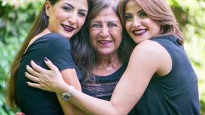 هيدي كرم لوالدتها بمناسبة عيد الأم: 