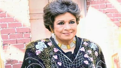 ما بين رفض الأهل وتشجيع الزوج.. قصة دخول كريمة مختار عالم التمثيل