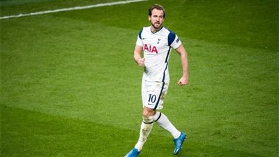 توتنهام يقرر توقيع غرامة كبيرة على هاري كين