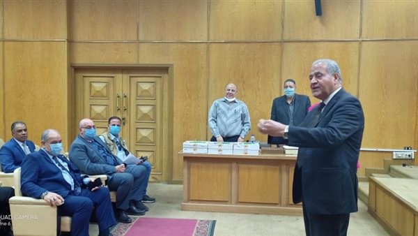 تكريم وزير التموين