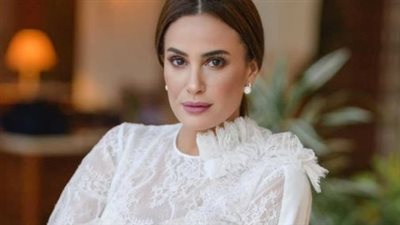 هند صبري تعلن إصابتها بفيروس كورونا وخضوعها للعزل المنزلي (صورة)