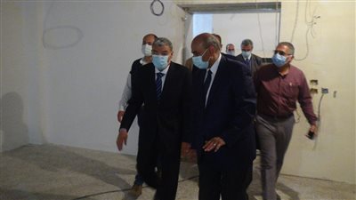 محافظ المنيا ورئيس الجامعة يتفقدان المستشفى الجديد