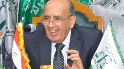 رئيس مجلس الدولة يجتمع بالموظفات لمناقشة عملهن أمناء سر في المحاكم