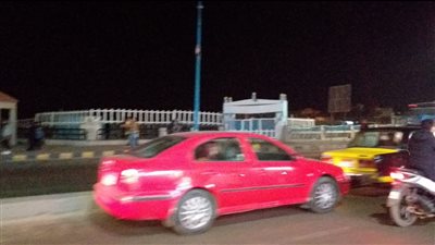 عودة الحركة المرورية لطبيعتها على كورنيش الإسكندرية بعد رفع السيارة المنفجرة (صور)