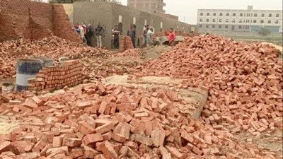 إزالة 50 مقبرة في قليوب على أرض زراعية بالمخالفة لقرار حظر المباني