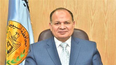 محافظ أسيوط يوجه بالمتابعة المستمرة لمشروعات مبادرة تطوير الريف المصري بالقرى والمراكز