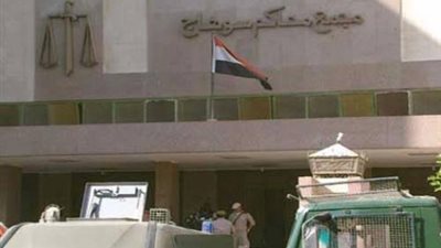 المؤبد لعاطل بسوهاج أثار الرعب بين المواطنين بإطلاق أعيرة نارية من شرفة منزله 