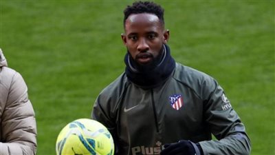 موسى ديمبيلي يفقد وعيه خلال تدريبات أتلتيكو مدريد (صورة)