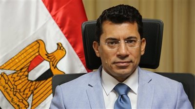 أزمة تفسير لائحة الأهلي ومصير العامري فاروق على مكتب وزير الشباب والرياضة